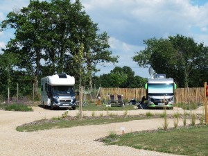 Camping Yelloh! Village Le Pin Parasol 5 étoiles - Aire de service pour camping-car 2